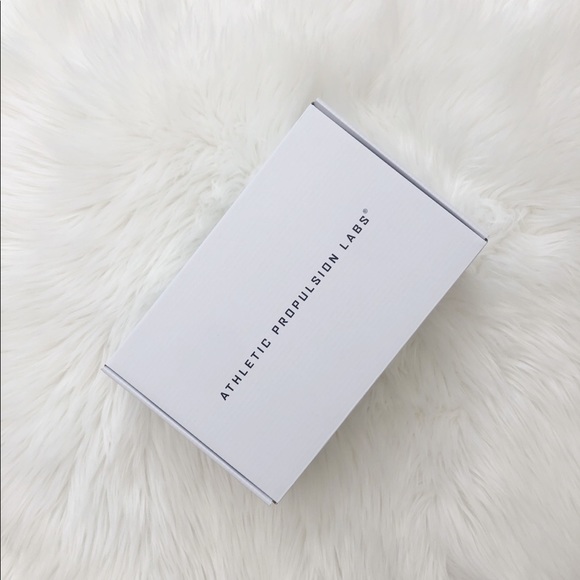 APL Women’s Techloom Wave Shoes - Picture 3 of 4